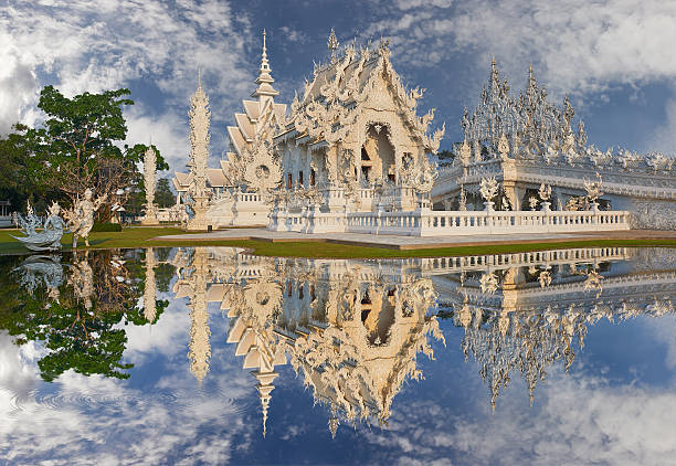 wat rong khun, chiangrai, tailândia - bangkok province photography construction architecture imagens e fotografias de stock