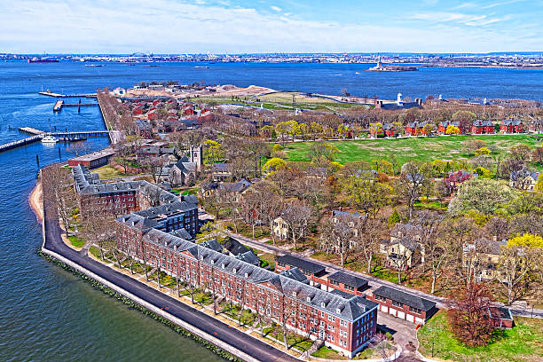 istock Governors Island in Upper New York Bay 521207960