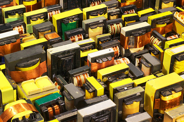 muitos utilizado de ferrita transformadores eléctricos de potência - electromagnetic pulse imagens e fotografias de stock