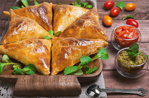 istock Samosa food photo 521212584