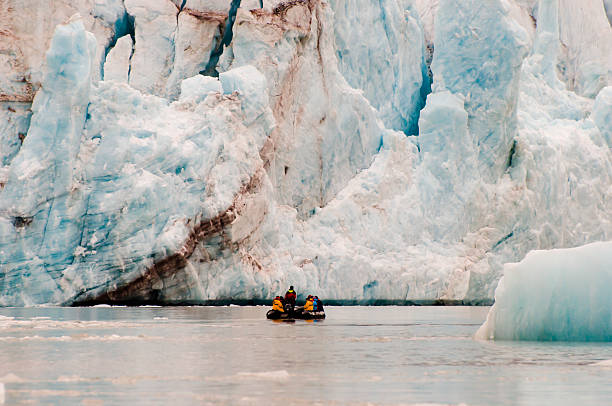 istock July 14 Glacier - Spitsbergen - Svalbard 521229934