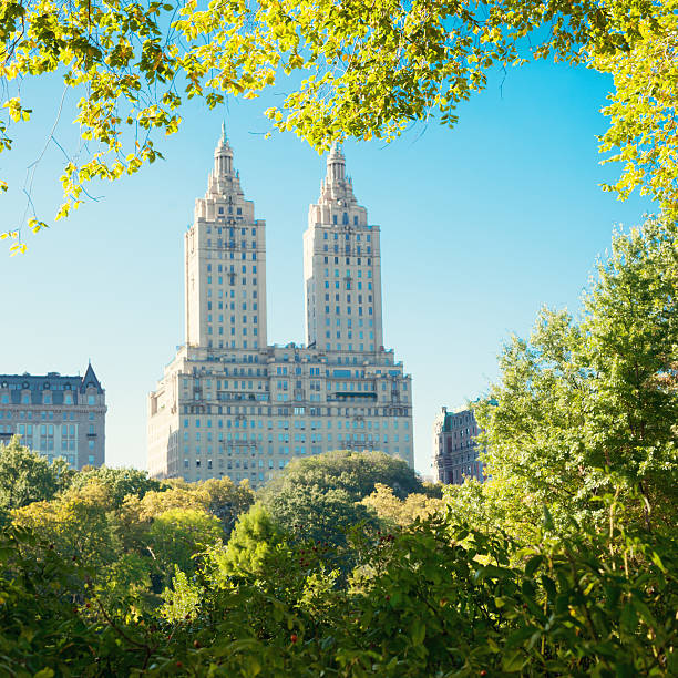 san remo edifício - new york state skyline new york city vibrant color - fotografias e filmes do acervo