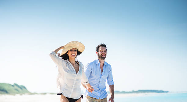 istock Happiness couple at the seaside 521232202