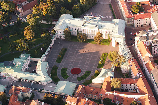 istock The Presidential Palace in Vilnius, Lithuania 521245699