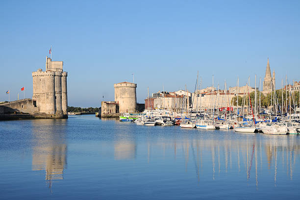 La Rochelle Towers and old port of La Rochelle, France old port photos stock pictures, royalty-free photos & images