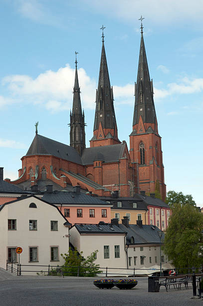 cathédrale d'uppsala - uppsala cathedral photos et images de collection