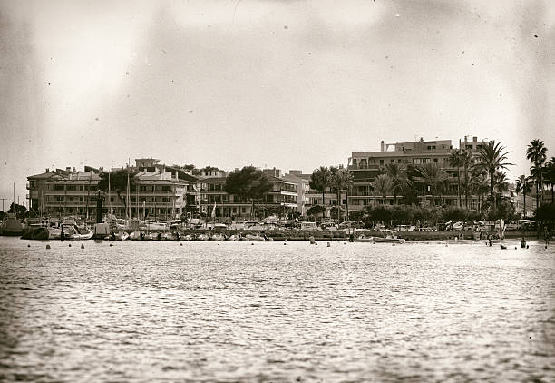 istock Luxury hotel on the beach. Old retro photo. 521293685