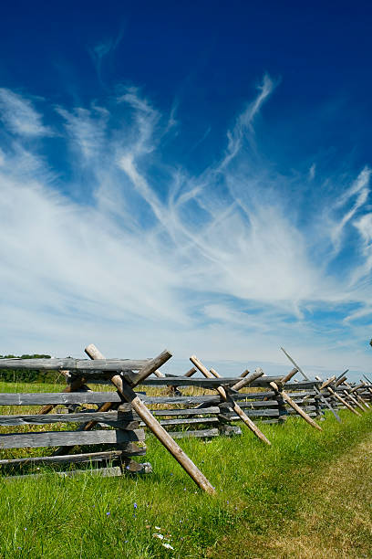 Battlefield Fence Gettysburg, Pennsylvania.  Gettysburg National Military Park. gettysburg national military park stock pictures, royalty-free photos & images