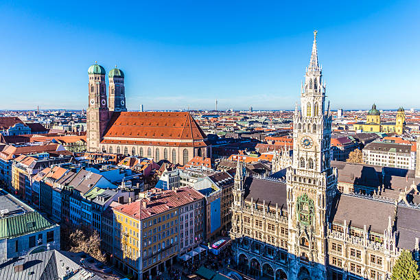 프라우엔 교회 있는 바이에른 도시 뮌헨 - munich germany city panoramic 뉴스 사진 이미지