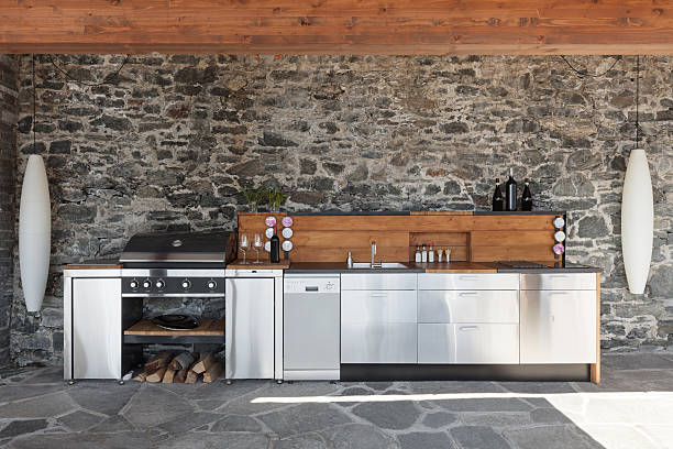 moderna cozinha ao ar livre - stone contemporary house luxury imagens e fotografias de stock