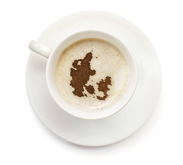 istock Coffeecup with powder in the shape of Denmark 521345413