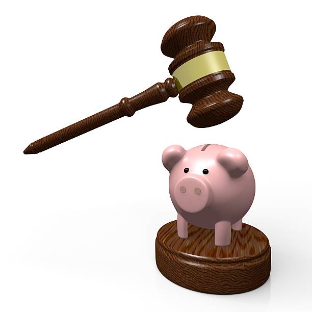 istock Piggy bank - auction / bail 521377920