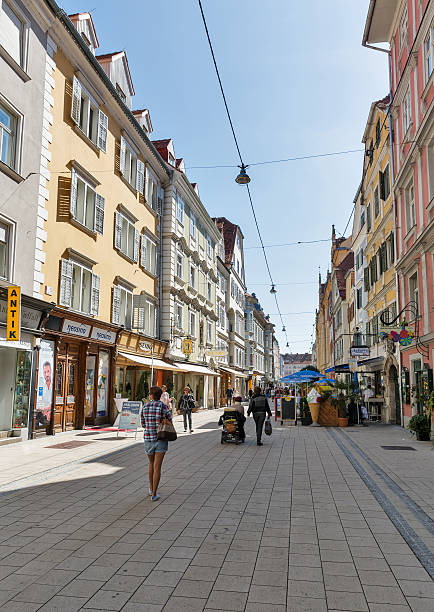 obere schmiedgasse straße in graz, österreich - rothenburg old town travel tourism stock-fotos und bilder