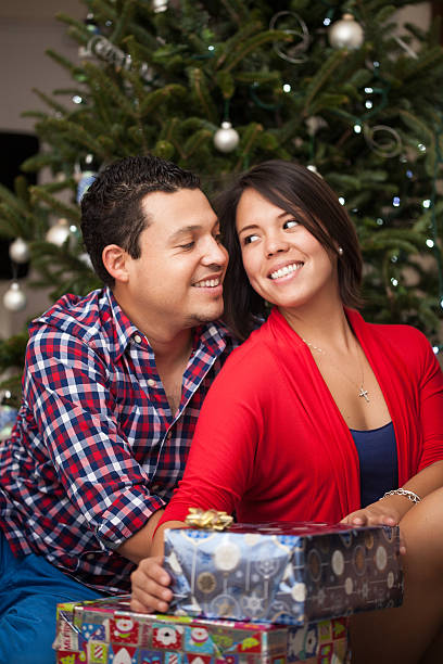 istock Young couple Christmas Night 521384035