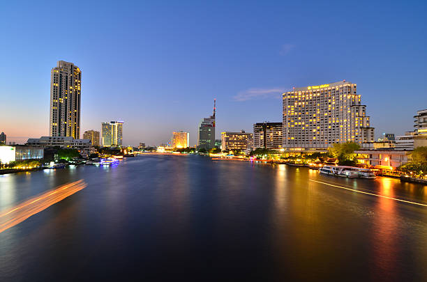 istock Saphan Taksin Station 521398707