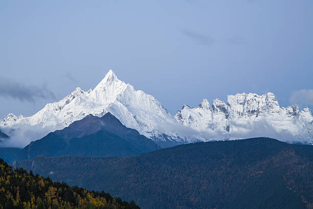 China Meili Snow Mountain China Meili Snow Mountain meili stock pictures, royalty-free photos & images
