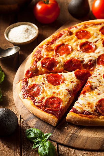 istock Hot Homemade Pepperoni Pizza 521403689
