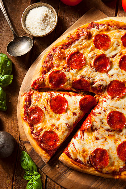 istock Hot Homemade Pepperoni Pizza 521404195