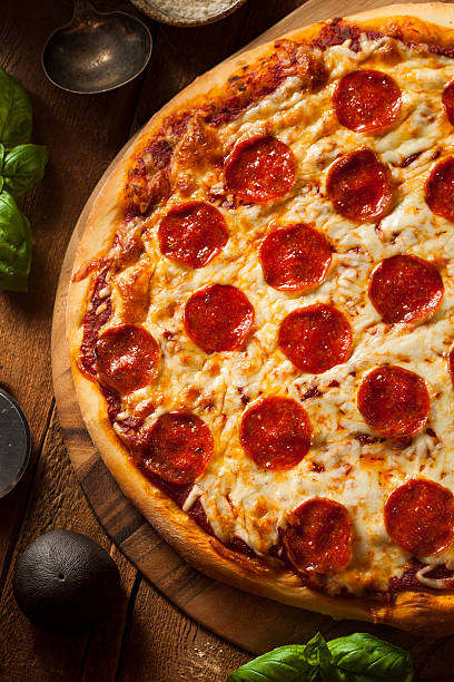 istock Hot Homemade Pepperoni Pizza 521404739