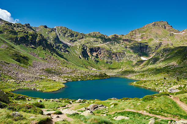 istock Estany del Mig. Tristaina Lakes (Estanis de Tristaina). Andorra 521416623