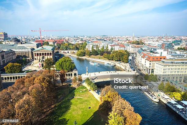 Berlin Mit Spree Stockfoto und mehr Bilder von Berlin - Berlin, Herbst, Ansicht aus erhöhter Perspektive