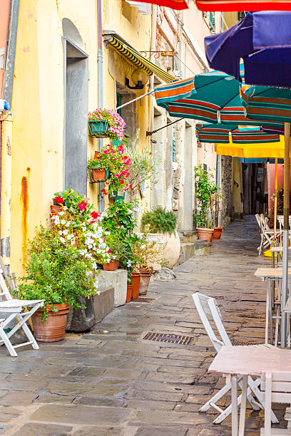 istock Italian street 521418136