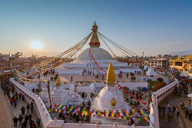 stupa von bodnath, kathmandu, nepal - katmandu stock-fotos und bilder