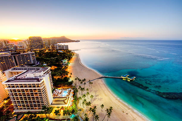 Sunrise at Waikiki Beach Sunrise at Waikiki Beach, Hawaii Waikiki stock pictures, royalty-free photos & images