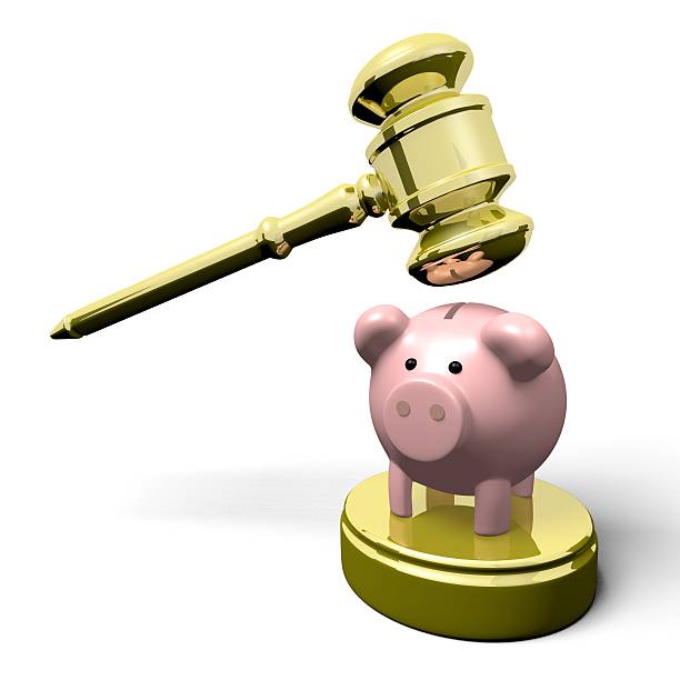 istock Piggy bank - auction / bail 521430560