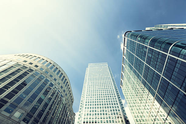 istock Modern buildings in London, Canary Wharf 521487073