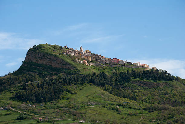 istock Cairano village from Avellino, Italy 521527000