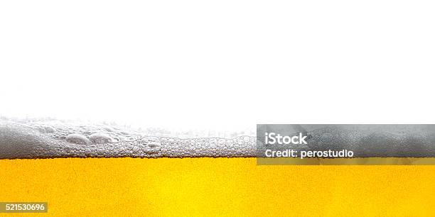 Bier Im Hintergrund Stockfoto und mehr Bilder von Bier - Bier, Bildhintergrund, Schaumiges Getränk
