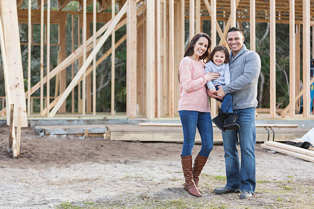 hiszpanie rodziny budynek nowego domu - house construction residential structure family zdjęcia i obrazy z banku zdjęć