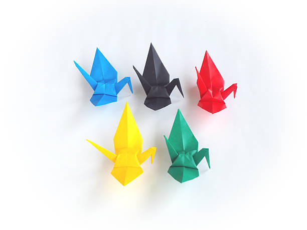 istock Paper Crane - Facing Right - 5 Color Origami 521551118
