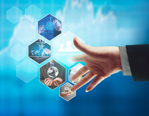 istock Reaching images streaming, digital photo 521600842