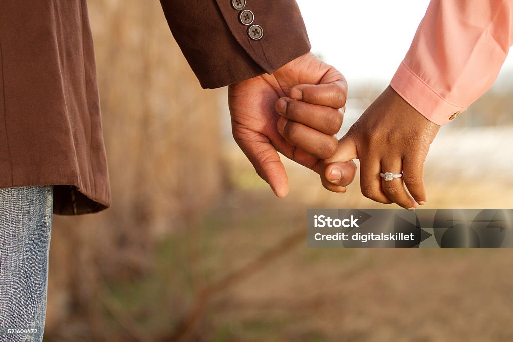 De contratación - Foto de stock de Anillo de compromiso libre de derechos