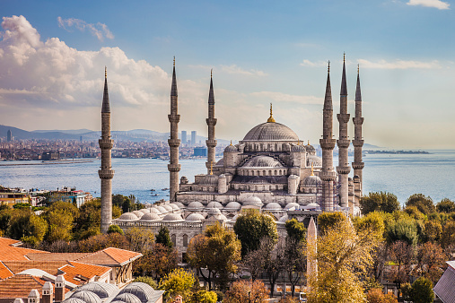 Exterior view of the famous Sultan Ahmet or Blue Mosque in Istanbul, Turkey.