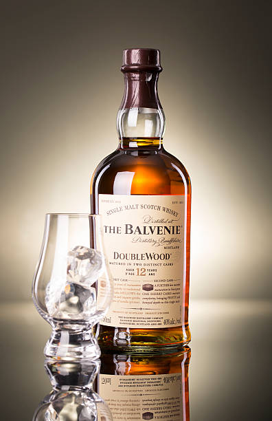 balvenie 12yr 스카치 위스키 - the balvenie whisky 뉴스 사진 이미지