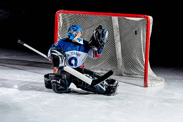 istock Ice hockey goalkeeper 521685850