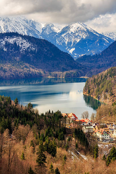 istock Alps and lakes in a summer day in Germany 521704930