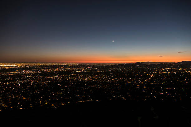 de los angeles et de pasadena nuit. - santa monica city of los angeles night los angeles county photos et images de collection