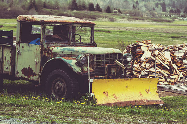 istock Vintage Plow Truck 521715169