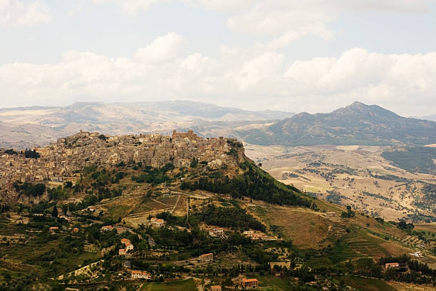istock View of Calascibetta 521723485