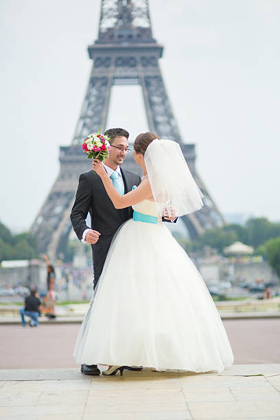 istock Just married couple in Paris 521789817