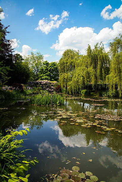 istock Spring gardens of Giverny, France 521800611