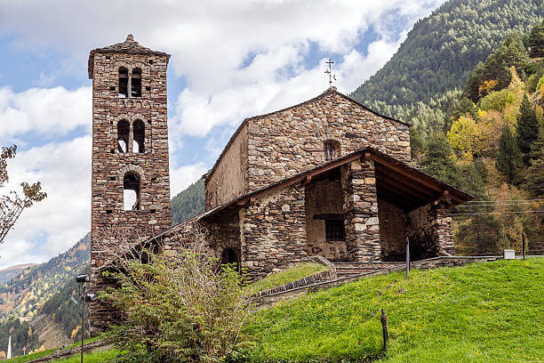 sant joan de caselles w canillo, andora - romanic zdjęcia i obrazy z banku zdjęć