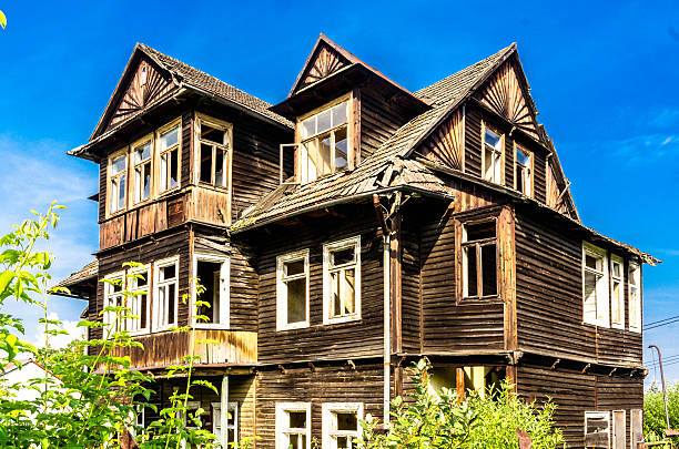 ruined guesthouse