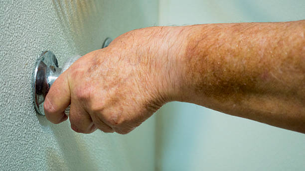 istock Wet hand with out thumb showing 521983258