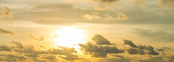 istock Sunset behind the cloud and orange sky 521995910