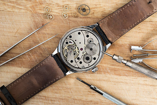 istock Repair of watches 521998535